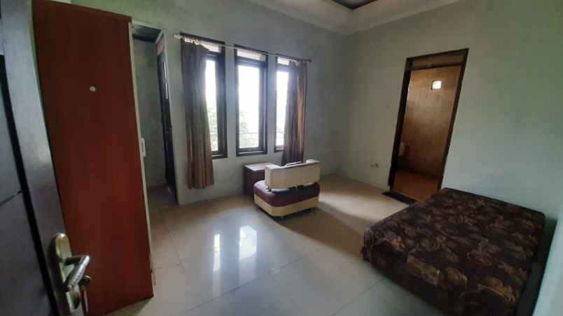 dijual rumah cisaranten kulon arcamanik