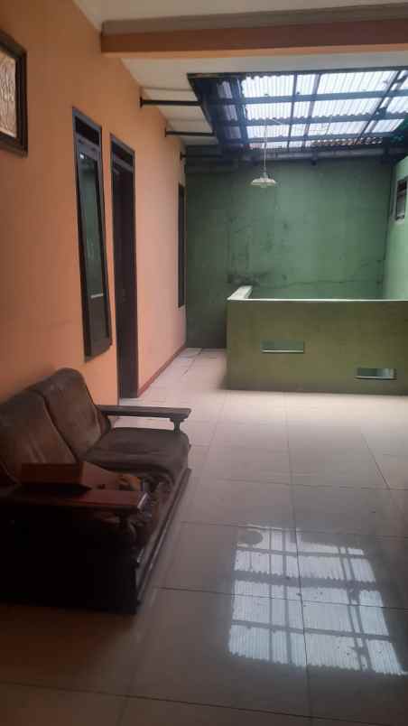 dijual rumah cisaranten kulon arcamanik