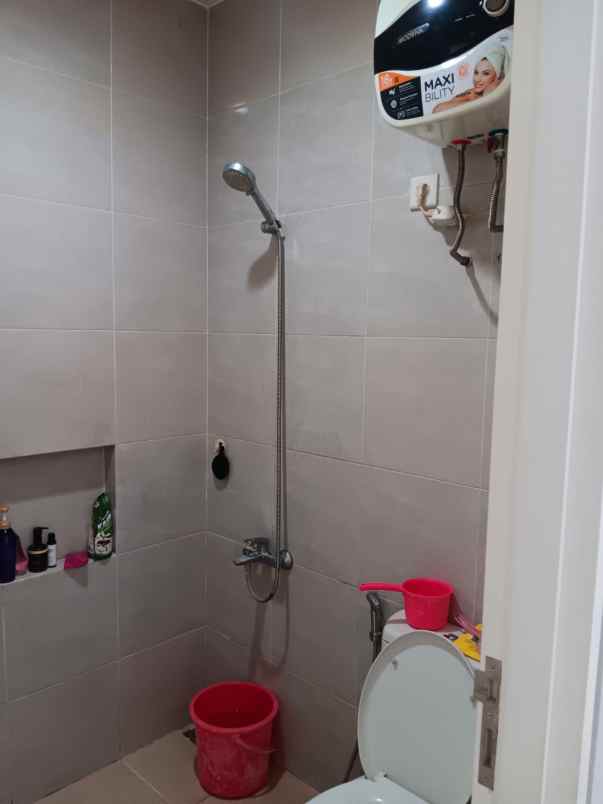 dijual rumah citra grand