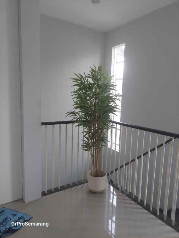 dijual rumah citra grand