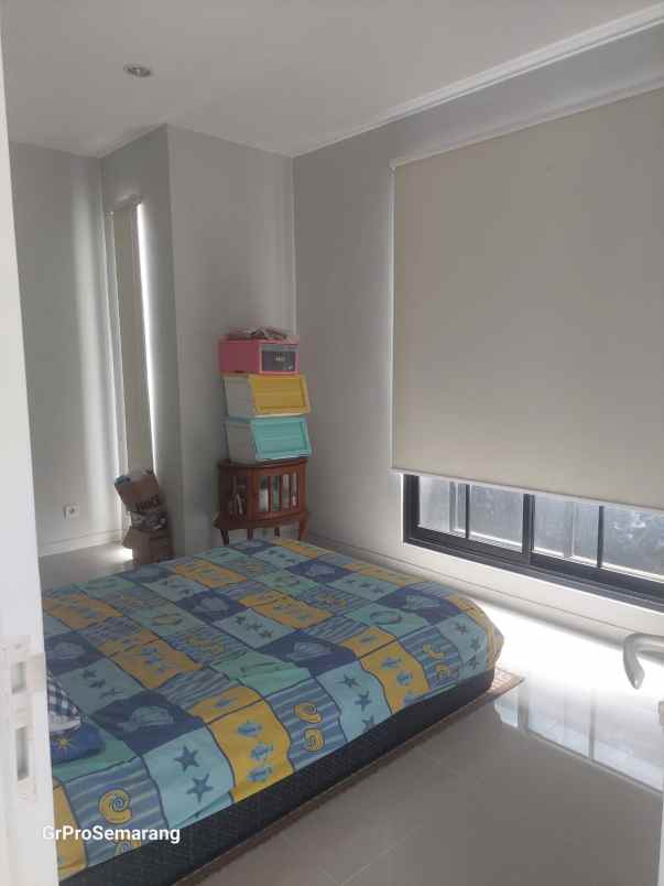 dijual rumah citra grand