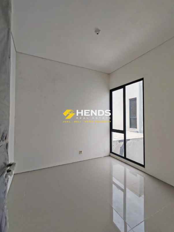 dijual rumah citraland megah batam center