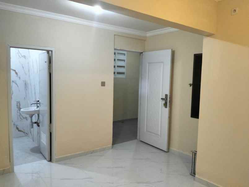 dijual rumah citraland taman gapura