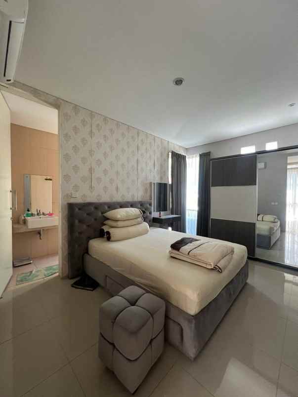 dijual rumah citraland taman puspa raya