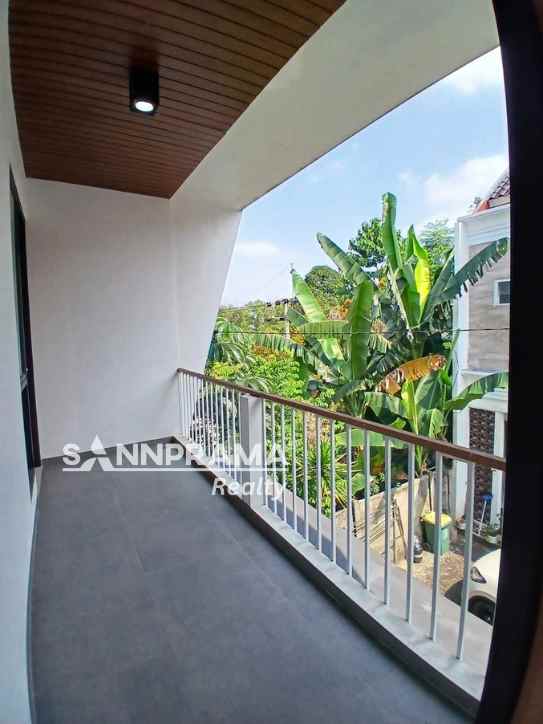dijual rumah cluster 2 lantai dekat pintu tol sawangan