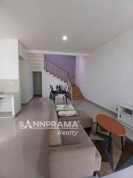 dijual rumah cluster 2 lantai dekat pintu tol sawangan