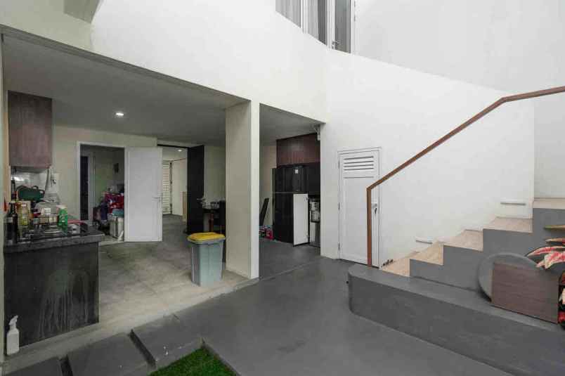 dijual rumah cluster asera one east