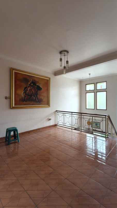 dijual rumah cluster batununggal indah