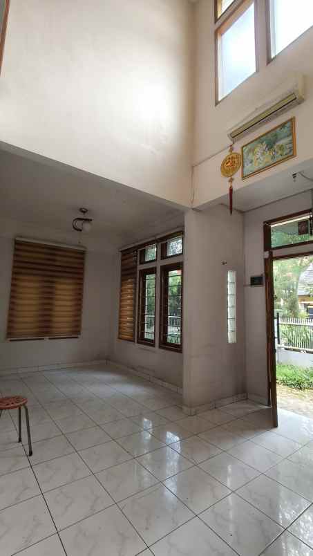 dijual rumah cluster batununggal indah