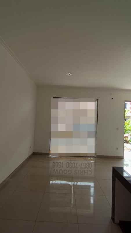 dijual rumah cluster hawai paradise pik2