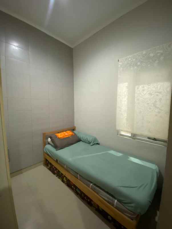 dijual rumah cluster kamayangan