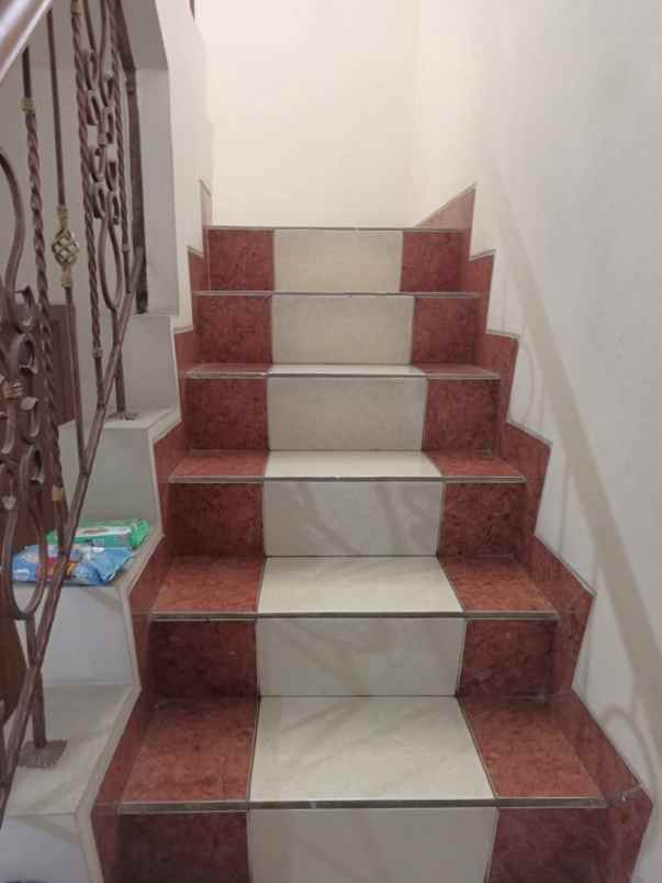 dijual rumah cluster kemang pratama 3
