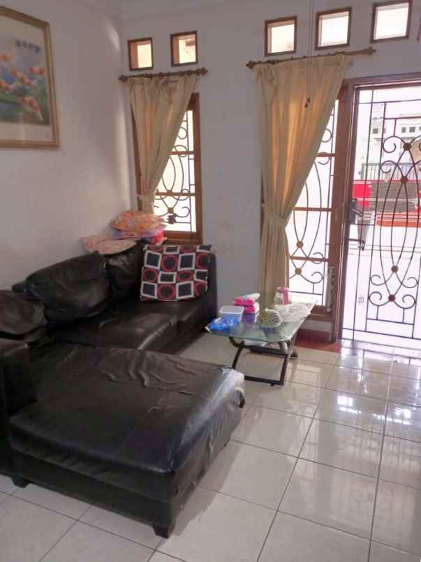 dijual rumah cluster kemang pratama 3