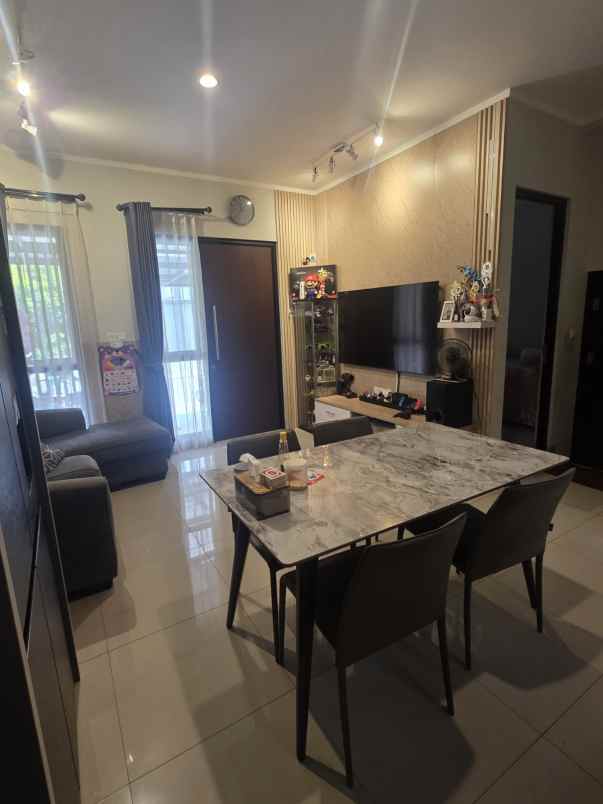 dijual rumah cluster magenta summarecon