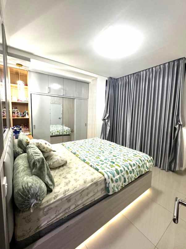 dijual rumah cluster mahakam jgc