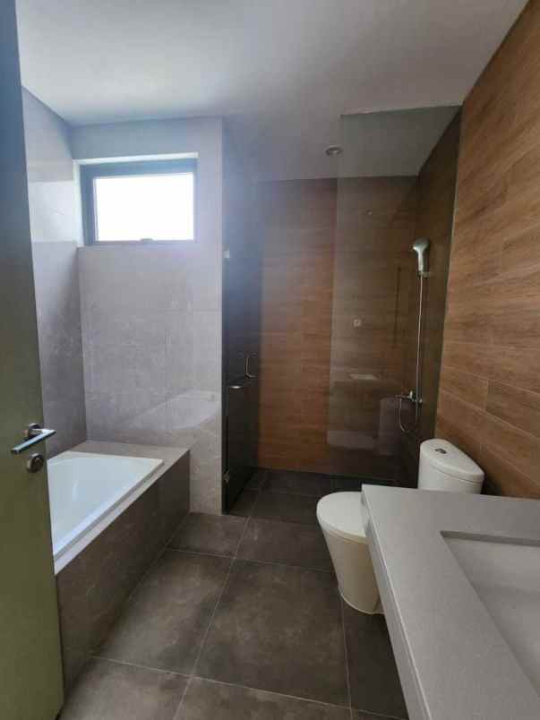 dijual rumah cluster maninjau asya jgc