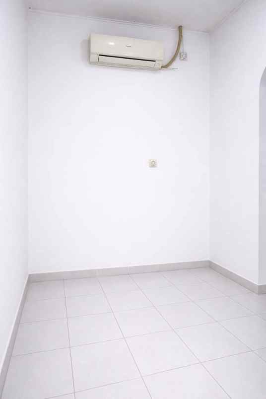 dijual rumah cluster marsela