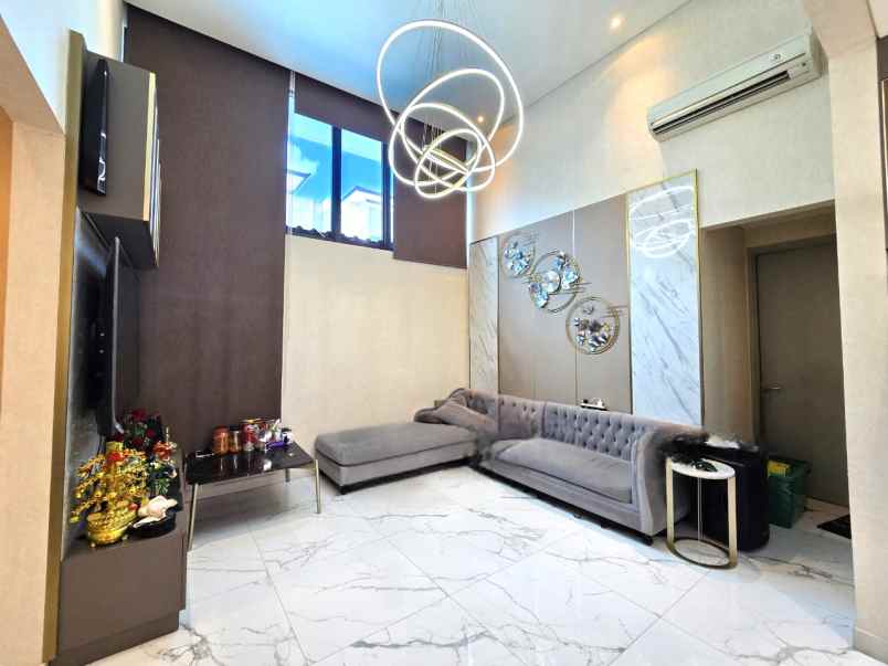 dijual rumah cluster matana asya