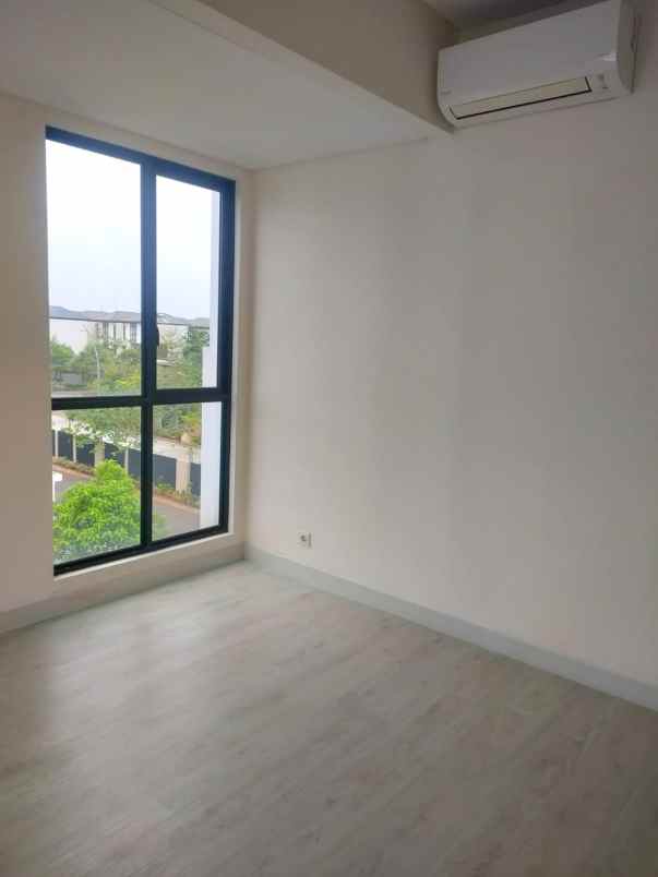 dijual rumah cluster matana jgc jakarta