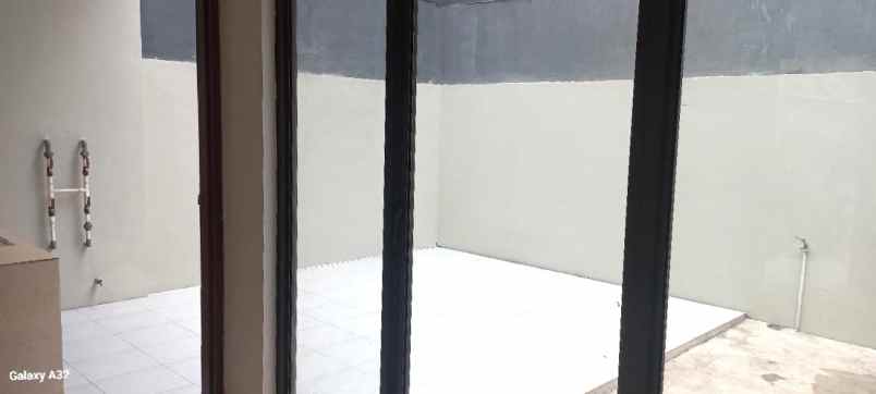 dijual rumah cluster premier serenity