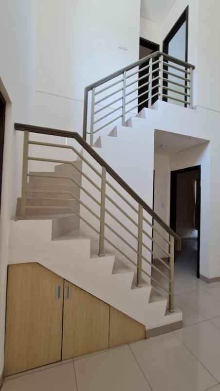 dijual rumah cluster shinano jgc