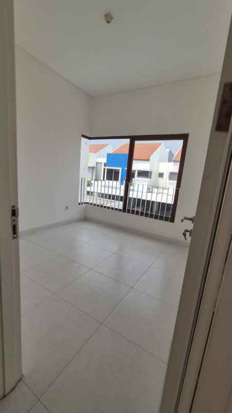 dijual rumah cluster zebrina jakarta