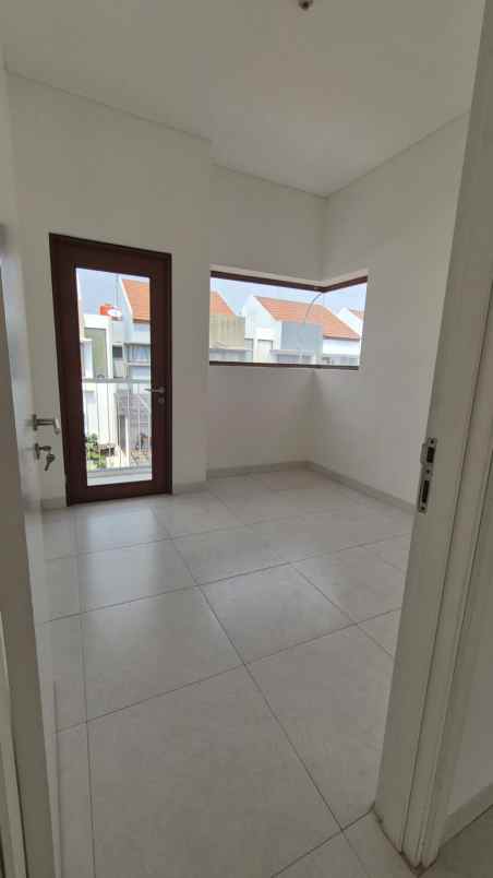 dijual rumah cluster zebrina jakarta