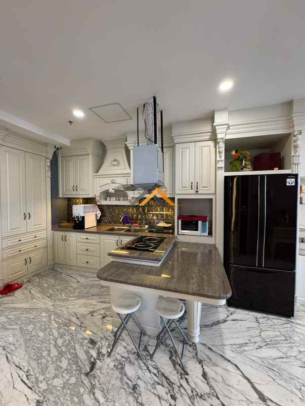 dijual rumah condominium podomoro tower