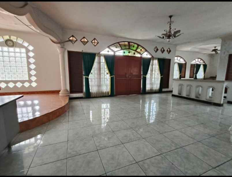 dijual rumah dekat mall di duta harapan bekasi utara