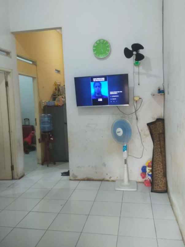 dijual rumah depok