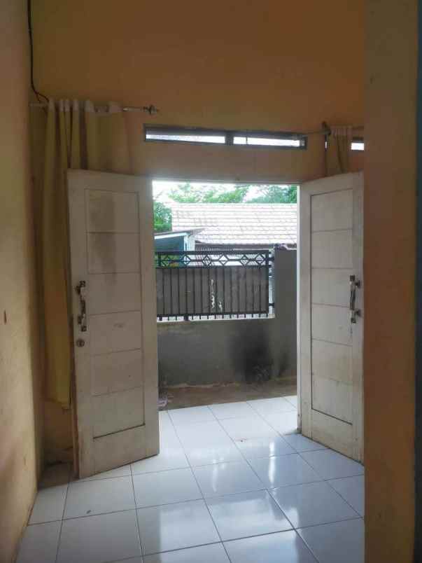 dijual rumah depok