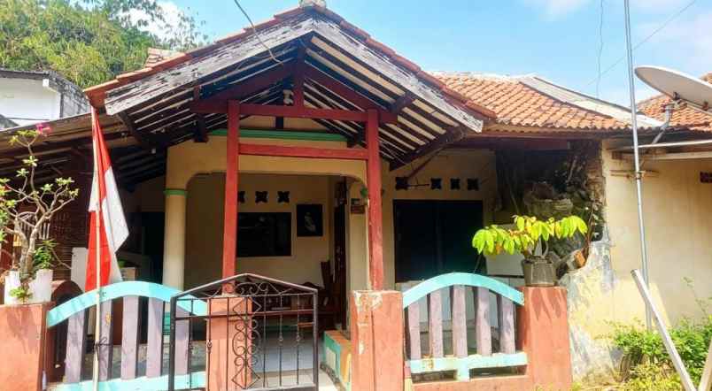 dijual rumah desa ciwangi bungursari