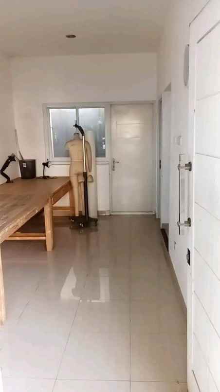 dijual rumah di citra gran cibubur