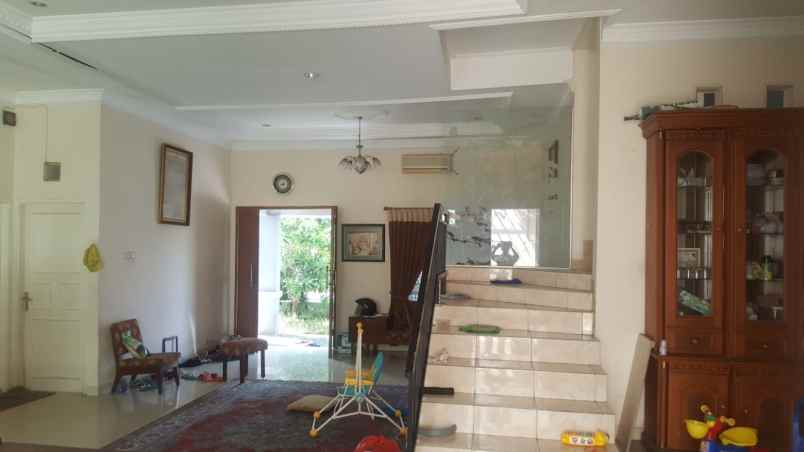 dijual rumah di cluster taman sari harapan baru