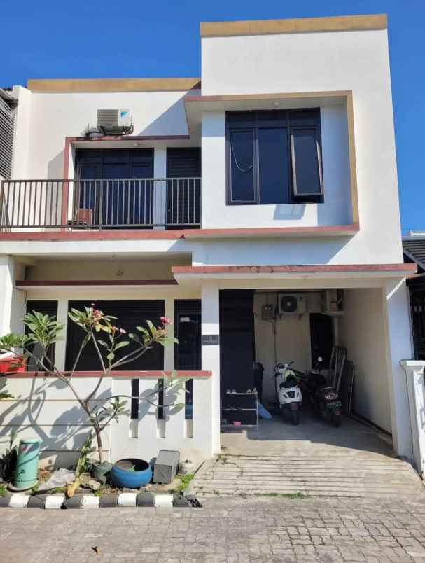 dijual rumah di greenwood semarang