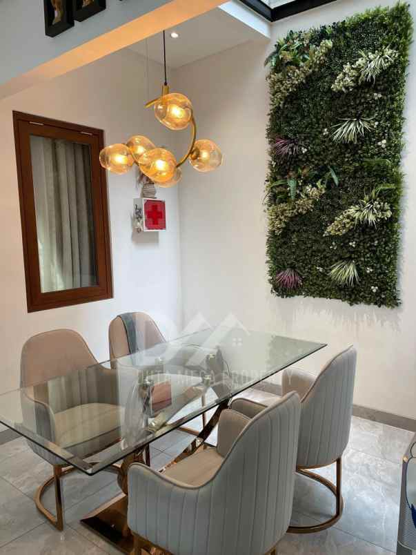 dijual rumah di kebayoran infinity bintaro