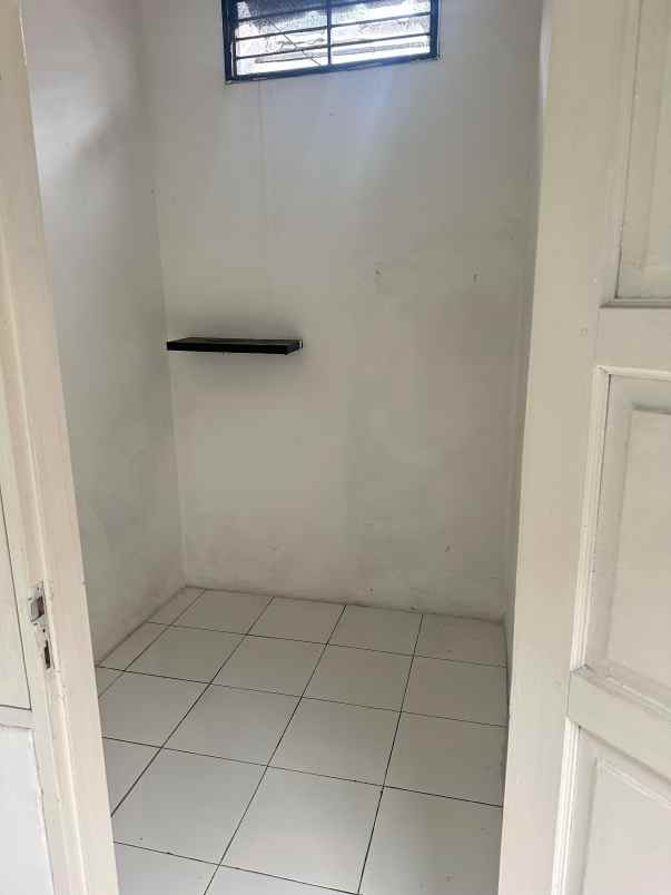 dijual rumah di legenda wisata