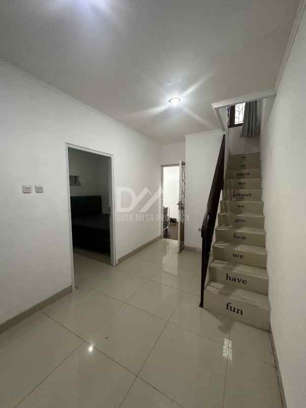 dijual rumah di pamulang