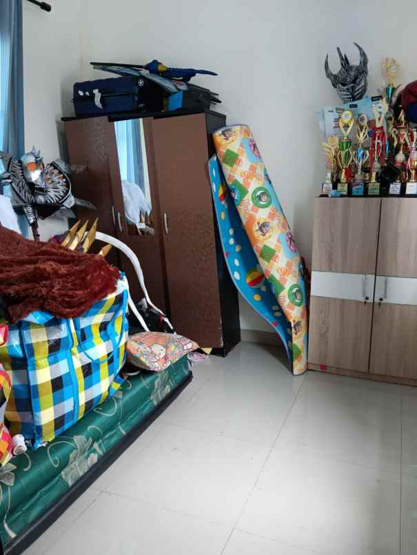 dijual rumah di perumahan harvest city