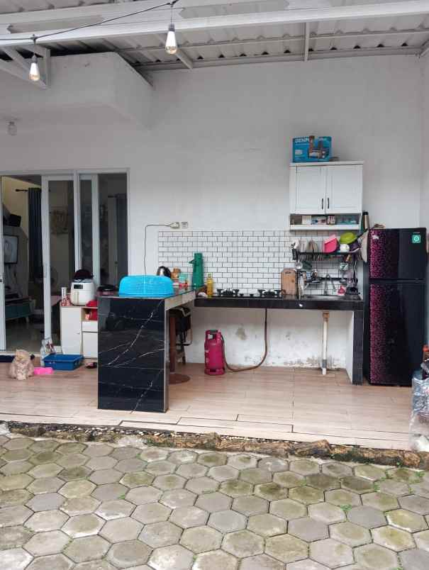 dijual rumah di perumahan harvest city