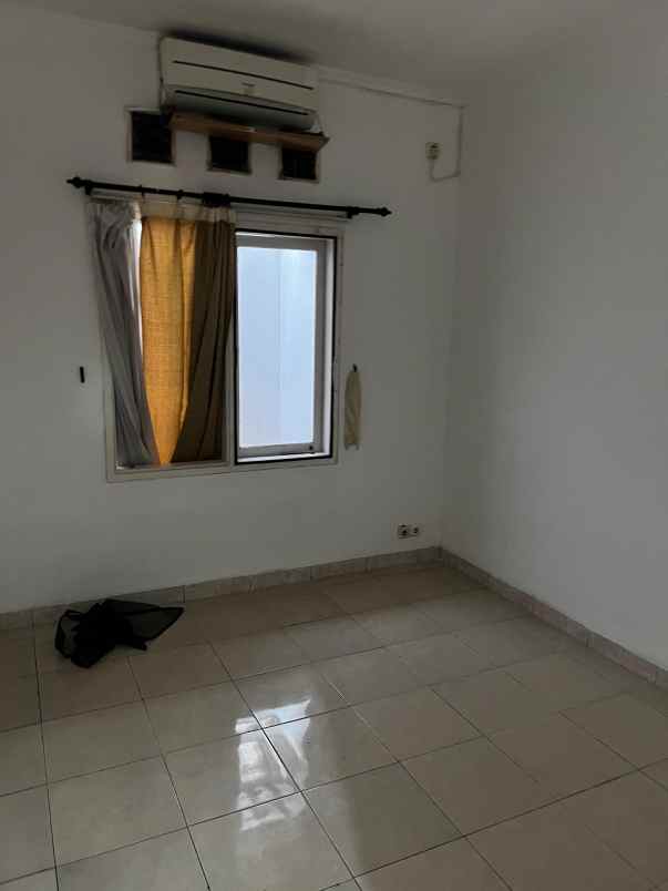 dijual rumah di puri mediterania sembar semarang