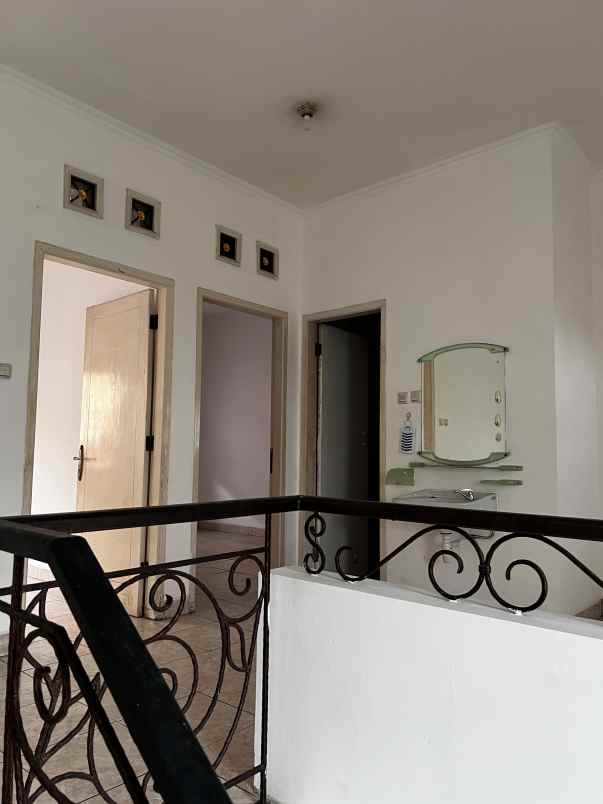 dijual rumah di puri mediterania sembar semarang