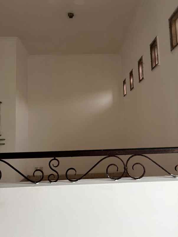 dijual rumah di puri mediterania sembar semarang