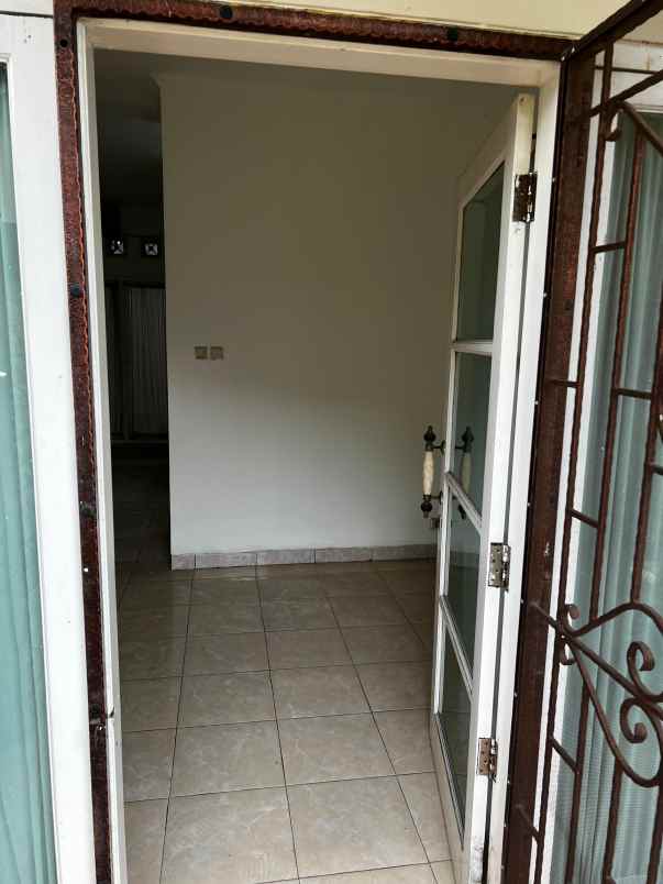 dijual rumah di puri mediterania sembar semarang