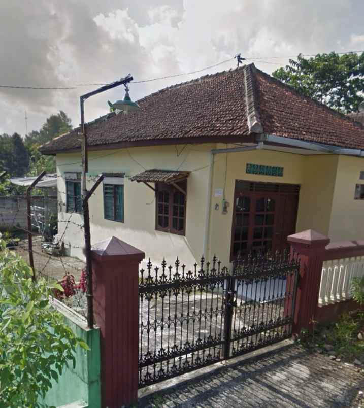dijual rumah dijual rumah di jl turen