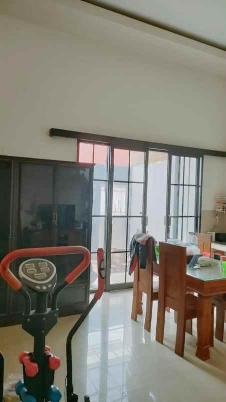 dijual rumah dijual rumah di jln makmur