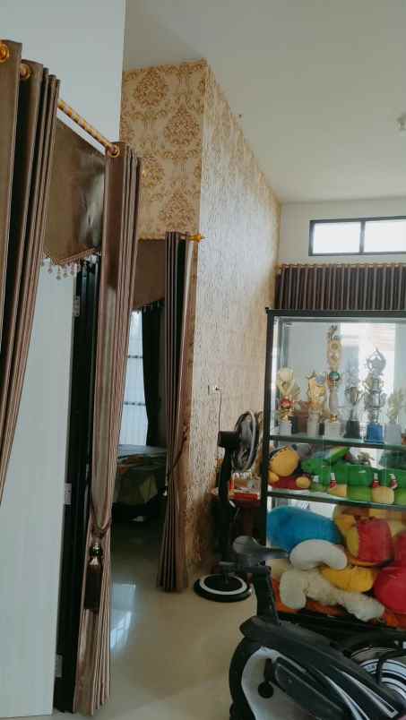 dijual rumah dijual rumah di jln makmur