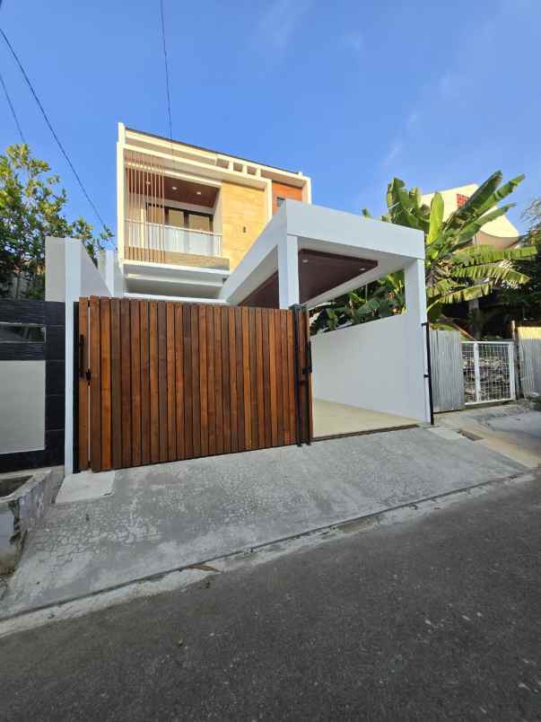 dijual rumah duren sawit