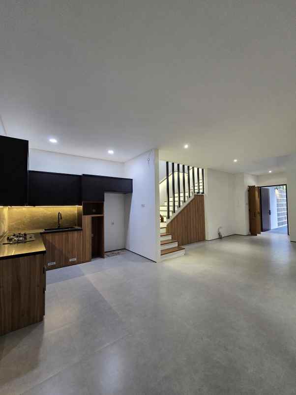 dijual rumah duren sawit jaktim