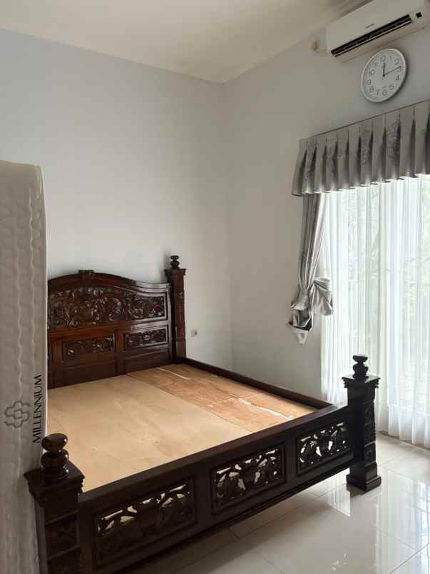 dijual rumah evergreen cibubur